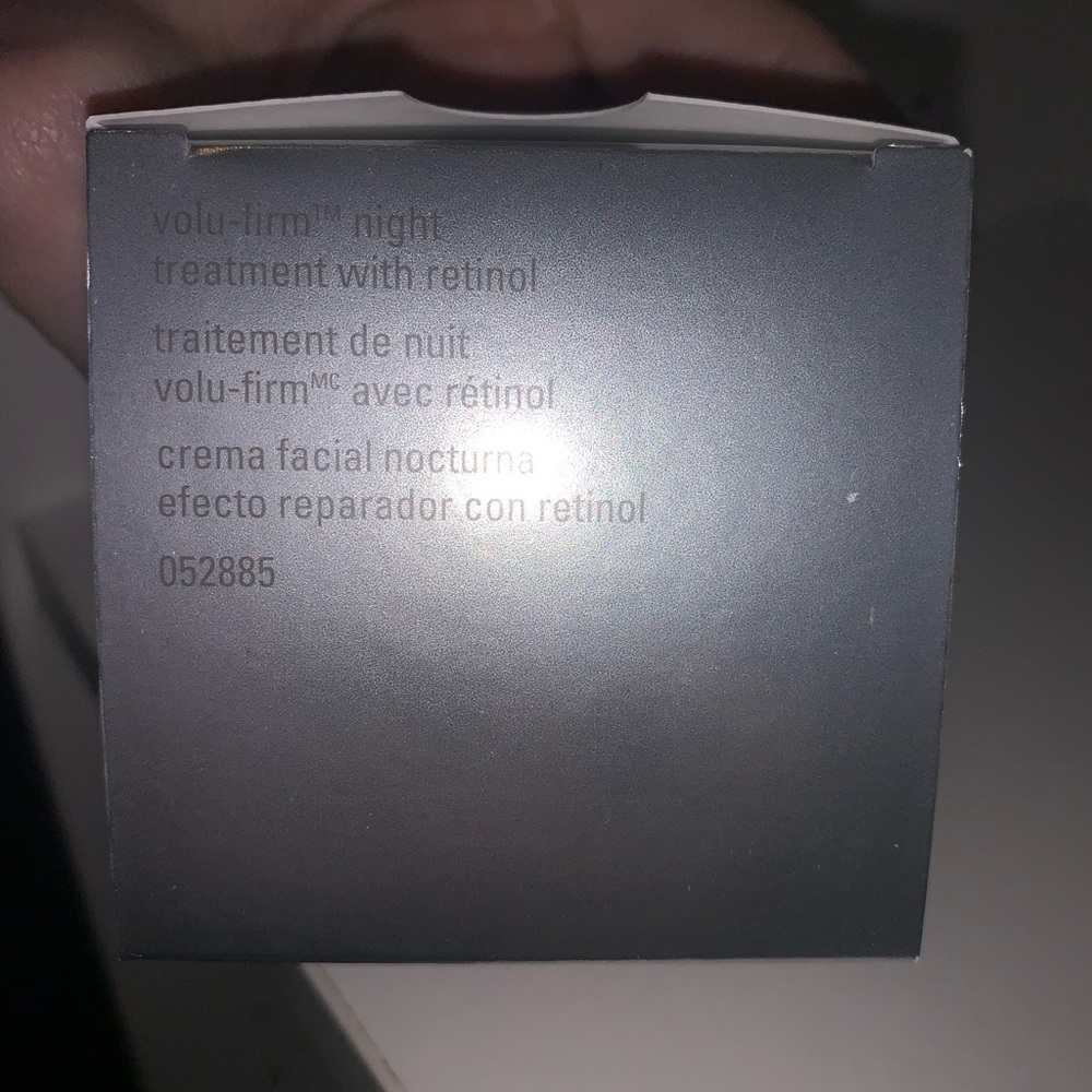 Mary Kay nighttime treatment with retinol - Picture 2 of 5